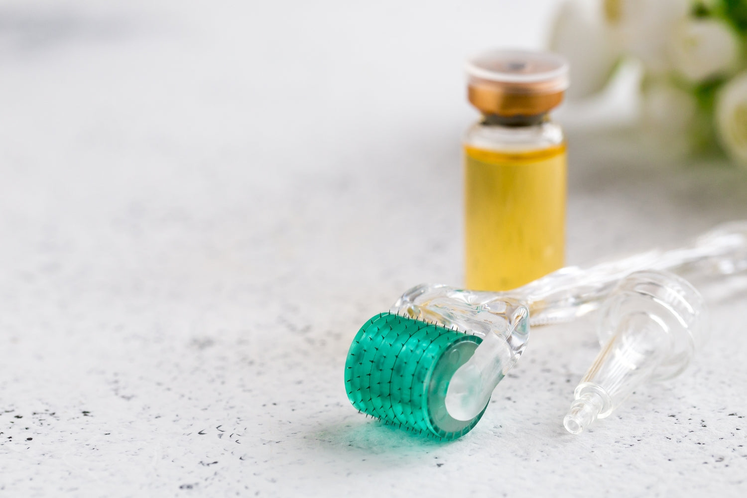 Derma Roller & Minoxidil : Le Guide Complet (Utilisation, Bénéfices, Protocoles & Sécurité)